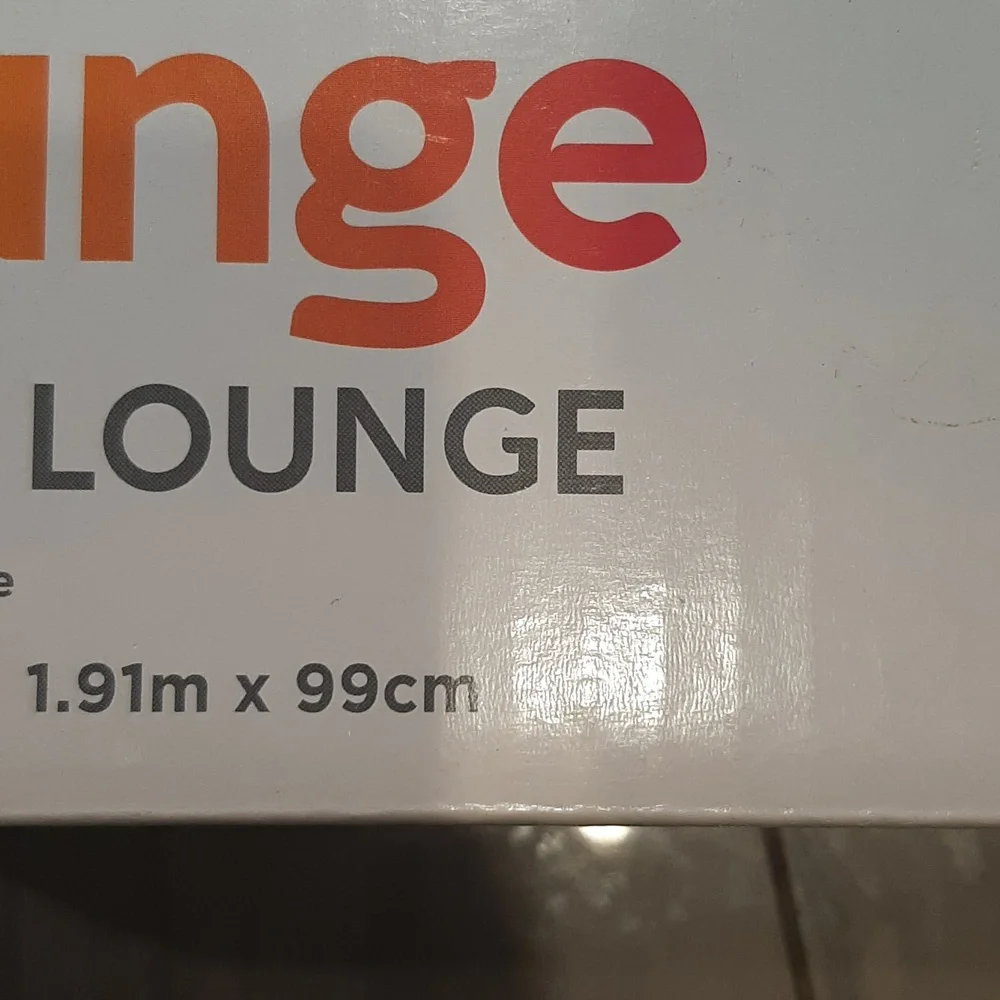 Lounge - Picture 3 of 3